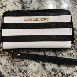 MK wristlet wallet